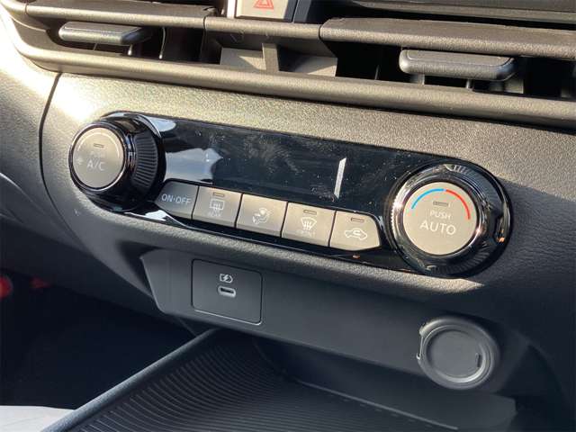 日産 ノート １．２ Ｘ R6年 (東海) 99