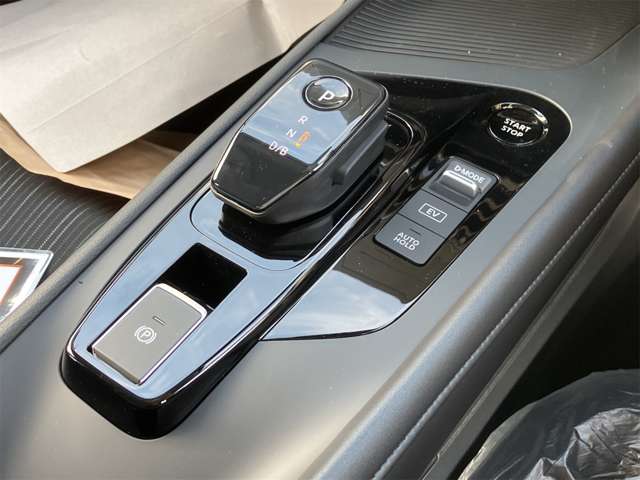 日産 ノート １．２ Ｘ R6年 (東海) 99