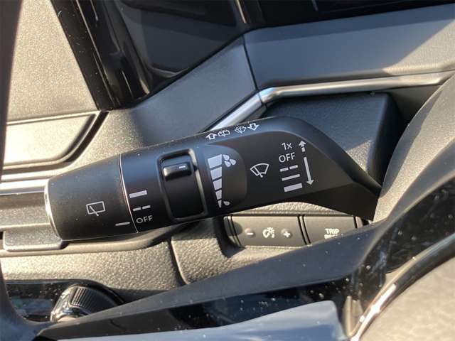 日産 ノート １．２ Ｘ R6年 (東海) 99