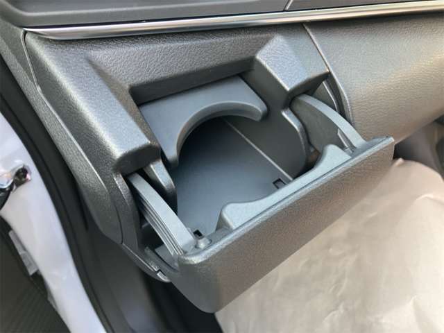 日産 ノート １．２ Ｘ R6年 (東海) 99