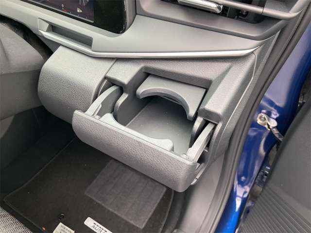 日産 ノートオーラ １．２ Ｇ R5年 (東海) 99