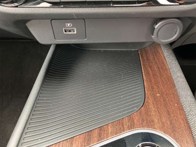 日産 ノートオーラ １．２ Ｇ R5年 (東海) 99