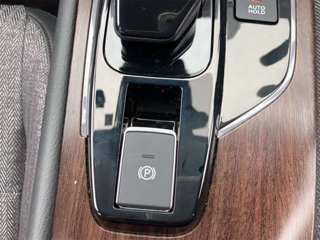 日産 ノートオーラ １．２ Ｇ R5年 (東海) 99
