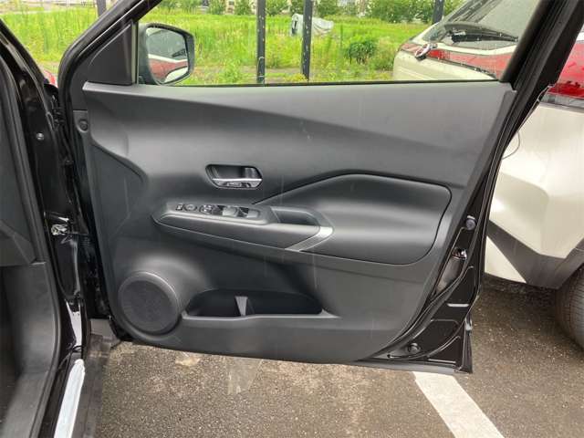日産 キックス １．２ Ｘ （Ｅ－ＰＯＷＥＲ） R5年 (東海) 99