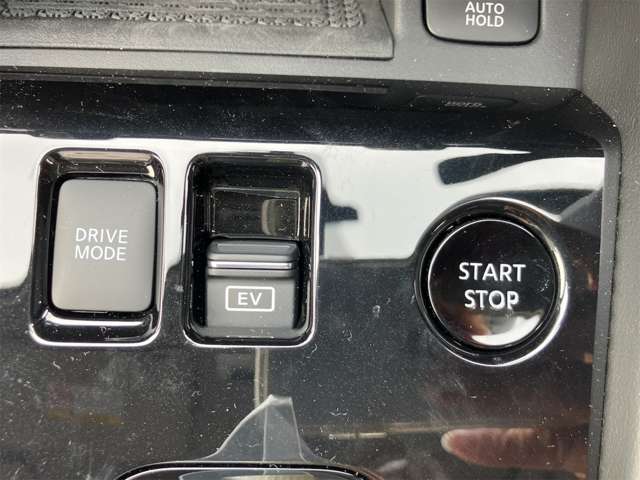 日産 キックス １．２ Ｘ （Ｅ－ＰＯＷＥＲ） R5年 (東海) 99