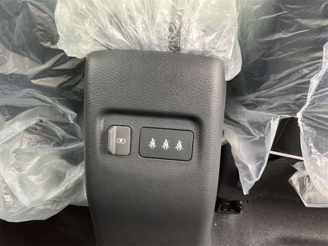 日産 キックス １．２ Ｘ （Ｅ－ＰＯＷＥＲ） R5年 (東海) 99