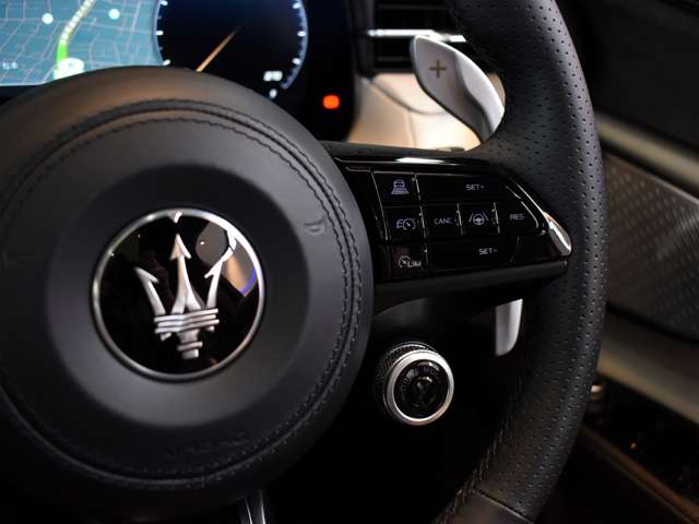 マセラティ グレカーレ モデナ ４ＷＤ R7年 (関東) 99