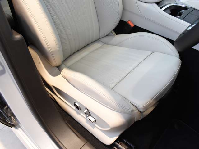 マセラティ グレカーレ モデナ ４ＷＤ R7年 (関東) 99