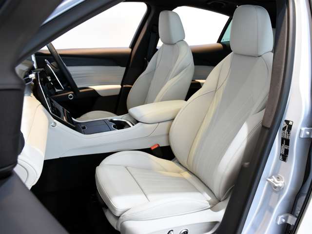 マセラティ グレカーレ モデナ ４ＷＤ R7年 (関東) 99