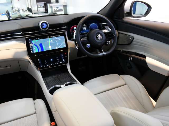 マセラティ グレカーレ モデナ ４ＷＤ R7年 (関東) 99