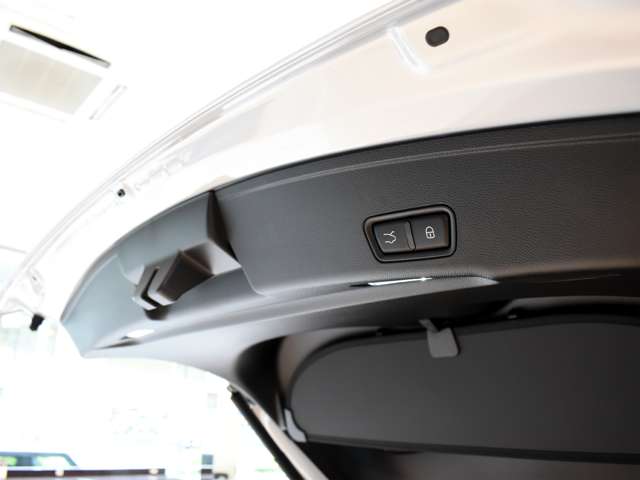 マセラティ グレカーレ モデナ ４ＷＤ R7年 (関東) 99