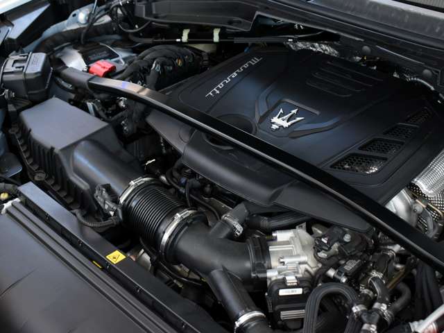 マセラティ グレカーレ モデナ ４ＷＤ R7年 (関東) 99