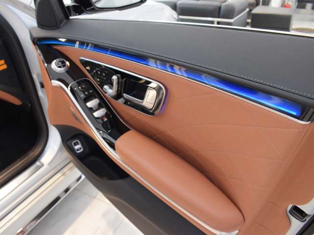 メルセデスベンツ Ｓクラス Ｓ５００ ４マチック ＡＭＧライン （ＩＳＧ搭載モデル） ４ＷＤ R3年 (関東) 99