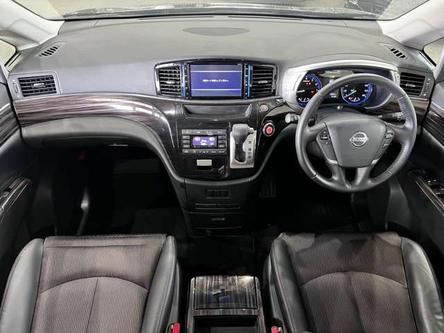 日産 エルグランド ２．５ ２５０ハイウェイスターＳ H29年 (関東) 99