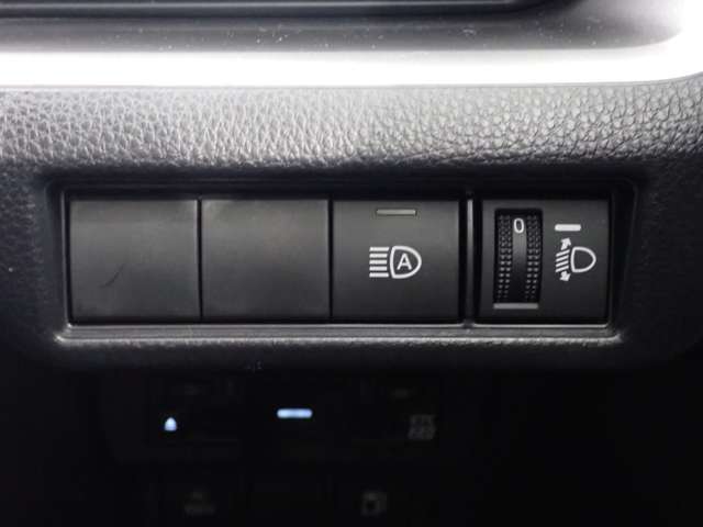 トヨタ プリウス １．８ Ｘ R5年 (関東) 99