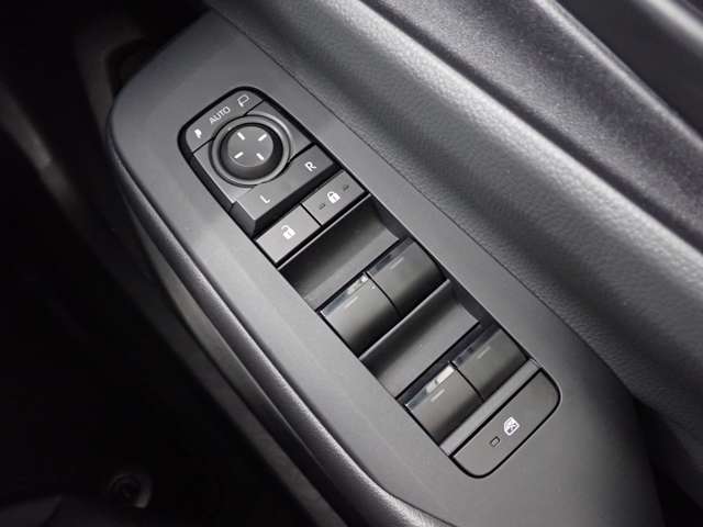 トヨタ プリウス １．８ Ｘ R5年 (関東) 99