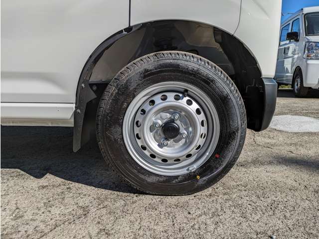 ダイハツ ハイゼットカーゴ ６６０ デラックス R7年 (関東) 99