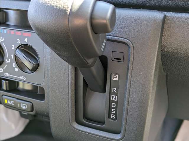 ダイハツ ハイゼットカーゴ ６６０ デラックス R7年 (関東) 99