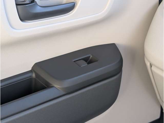 ホンダ Ｎ　ＢＯＸ ６６０ R6年 (関東) 99