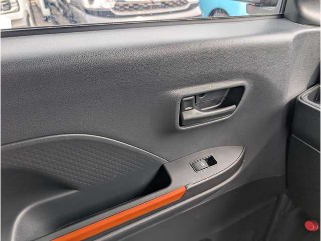 ダイハツ タント ６６０ ファンクロス R7年 (関東) 99