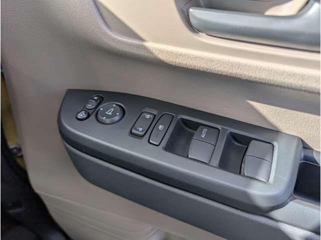 ホンダ Ｎ　ＢＯＸ ジョイ ６６０ モノトーン R6年 (関東) 99