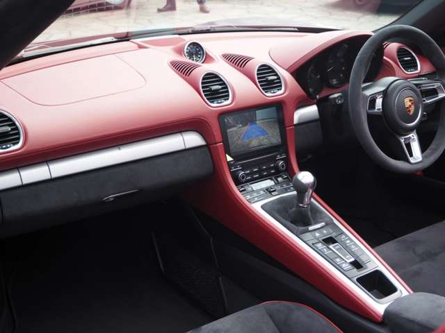 ポルシェ ７１８スパイダー ４．０ R2年 (近畿) 99