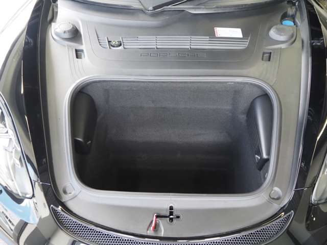 ポルシェ ７１８スパイダー ４．０ R2年 (近畿) 99