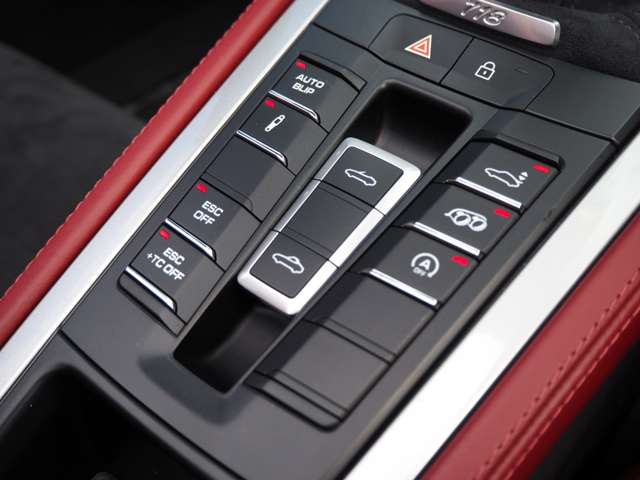 ポルシェ ７１８スパイダー ４．０ R2年 (近畿) 99