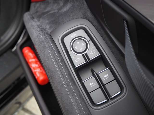 ポルシェ ７１８スパイダー ４．０ R2年 (近畿) 99