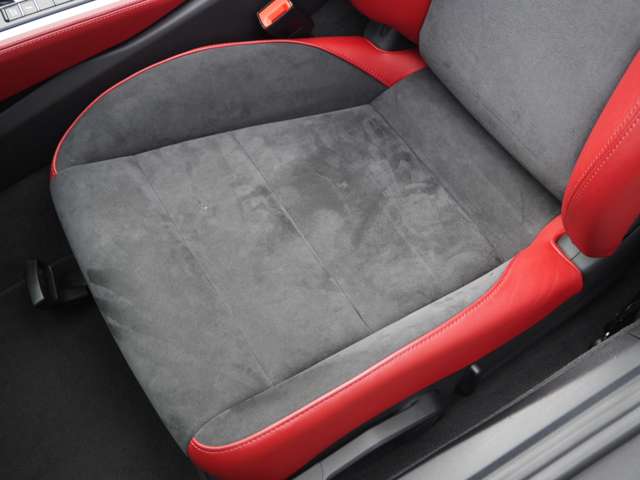 ポルシェ ７１８スパイダー ４．０ R2年 (近畿) 99