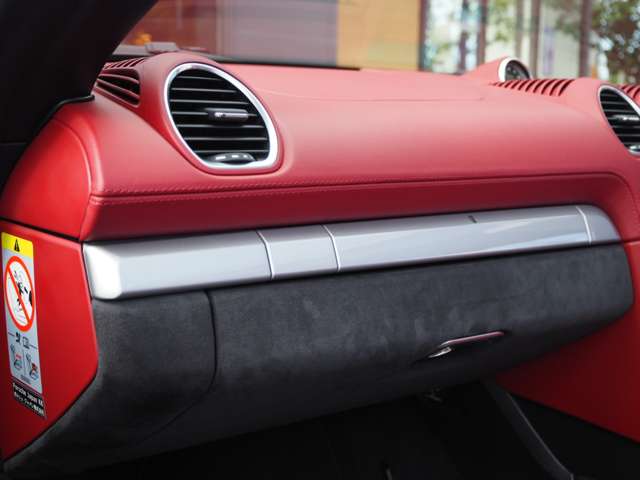 ポルシェ ７１８スパイダー ４．０ R2年 (近畿) 99