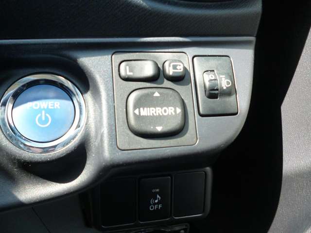 トヨタ アクア １．５ Ｓ H25年 (東北) 99