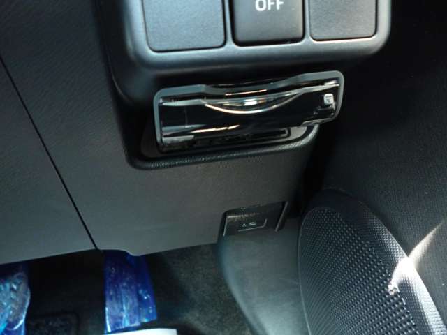 トヨタ アクア １．５ Ｓ H25年 (東北) 99