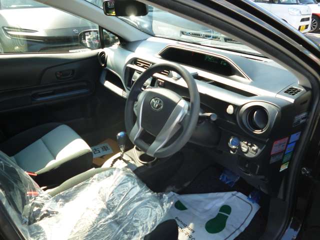 トヨタ アクア １．５ Ｓ H25年 (東北) 99