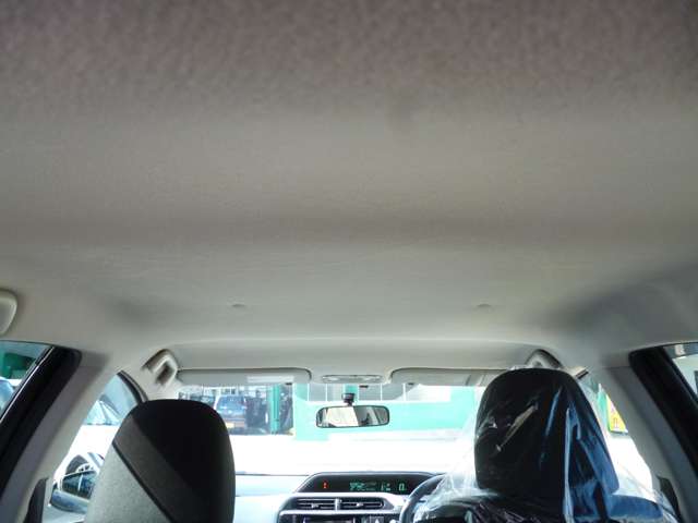 トヨタ アクア １．５ Ｓ H25年 (東北) 99