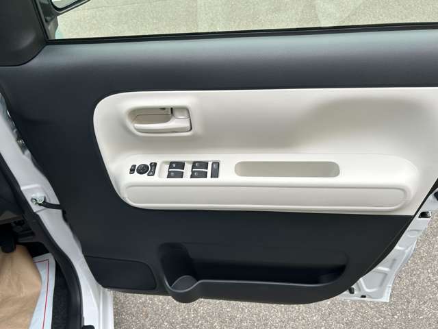 ダイハツ ムーヴ　キャンバス ６６０ ストライプス Ｘ R7年 () 99