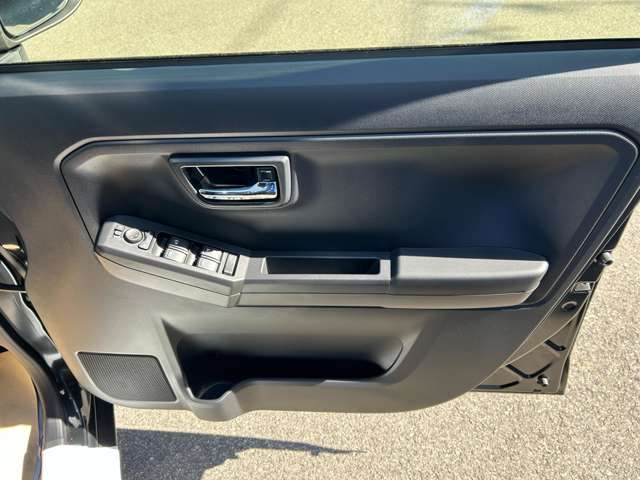 ダイハツ タフト ６６０ Ｇ ダーククロム ベンチャー ４ＷＤ R6年 () 99