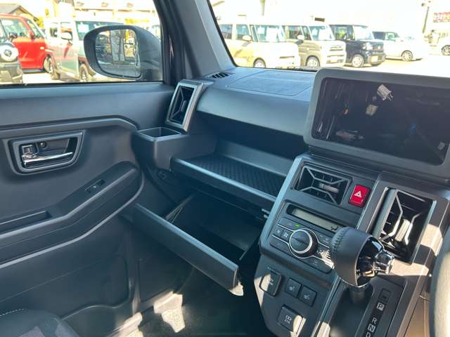 ダイハツ タフト ６６０ Ｇ ダーククロム ベンチャー ４ＷＤ R6年 () 99