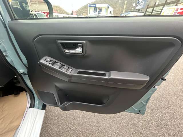 ダイハツ タフト ６６０ Ｇ ダーククロム ベンチャー ４ＷＤ R6年 () 99