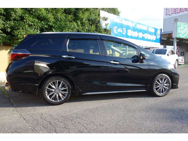 ホンダ シャトル １．５ ハイブリッド Ｚ ホンダセンシング R1年 () 99