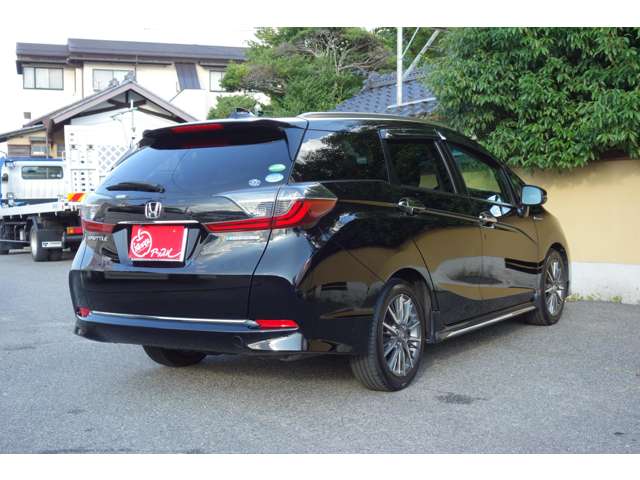 ホンダ シャトル １．５ ハイブリッド Ｚ ホンダセンシング R1年 () 99