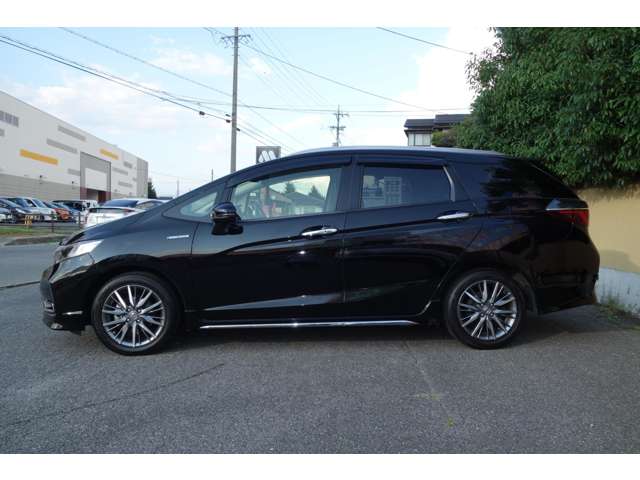 ホンダ シャトル １．５ ハイブリッド Ｚ ホンダセンシング R1年 () 99