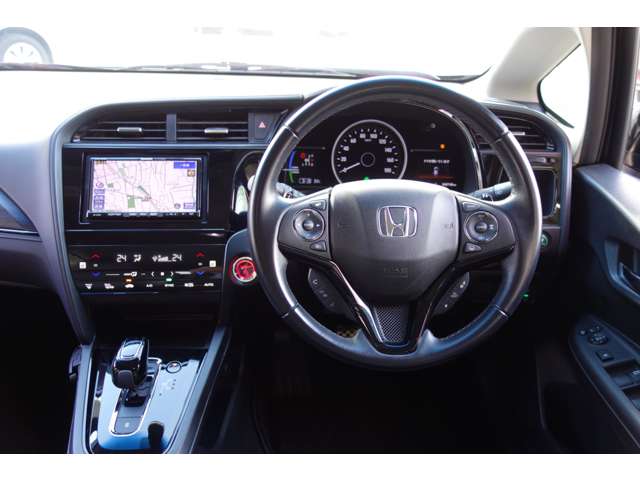 ホンダ シャトル １．５ ハイブリッド Ｚ ホンダセンシング R1年 () 99