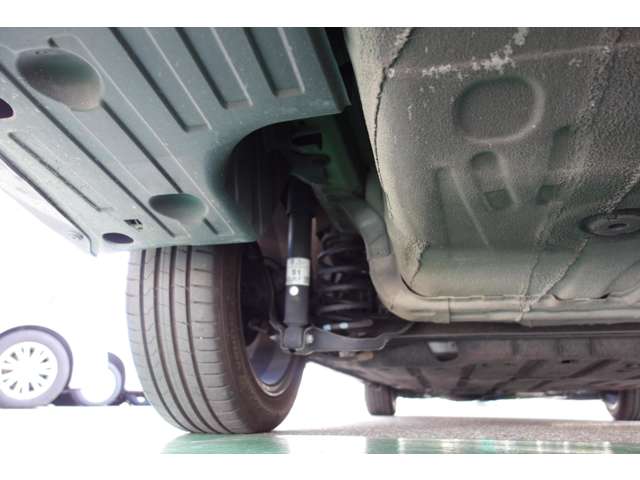 ホンダ シャトル １．５ ハイブリッド Ｚ ホンダセンシング R1年 () 99