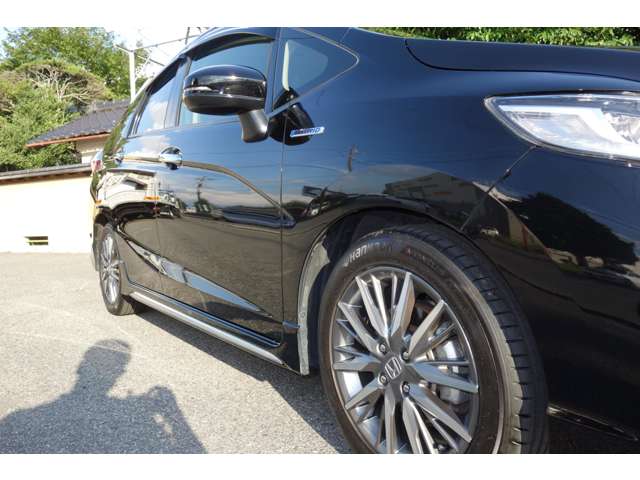 ホンダ シャトル １．５ ハイブリッド Ｚ ホンダセンシング R1年 () 99