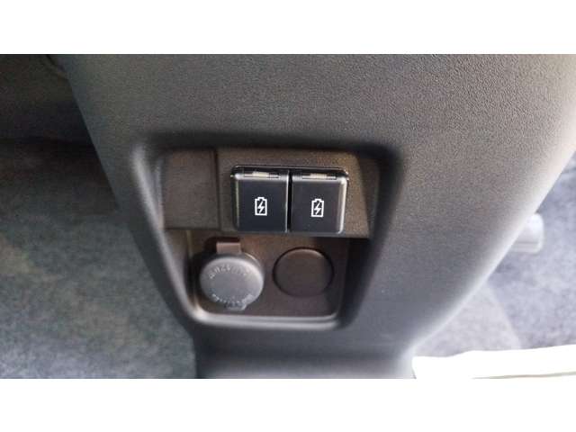 スズキ スペーシア ６６０ ギア ハイブリッド ＸＺ R5年 (甲信越・北陸) 99