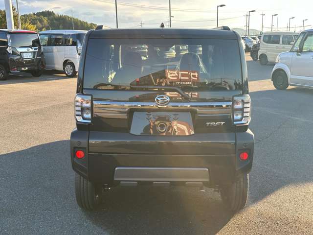 ダイハツ タフト ６６０ Ｇターボ ダーククロム ベンチャー R6年 (中国) 99