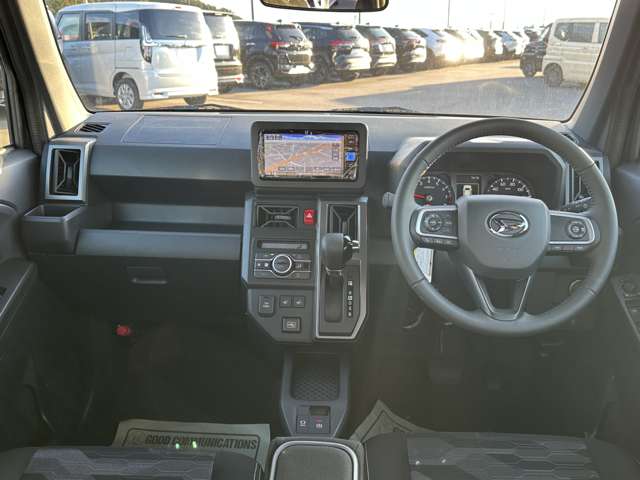 ダイハツ タフト ６６０ Ｇターボ ダーククロム ベンチャー R6年 (中国) 99