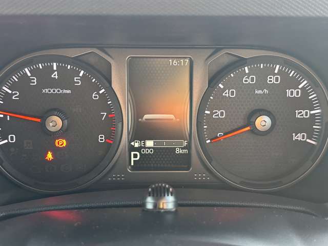 ダイハツ タフト ６６０ Ｇターボ ダーククロム ベンチャー R6年 (中国) 99