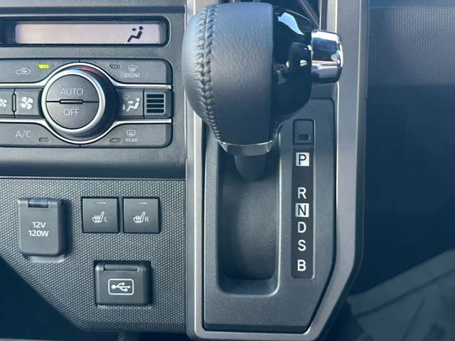 ダイハツ タフト ６６０ Ｇターボ ダーククロム ベンチャー R6年 (中国) 99